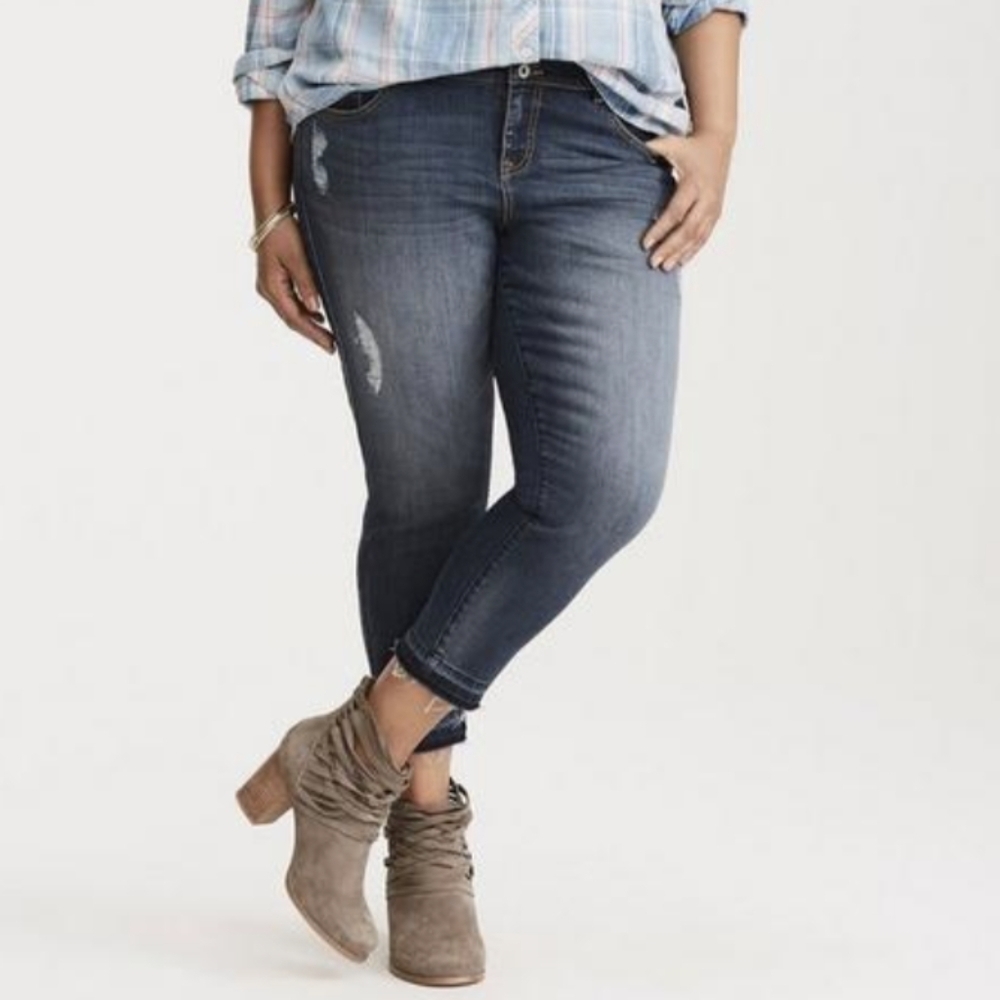 Torrid Premium Stretch Cropped Jeggings - Picture 2 of 10